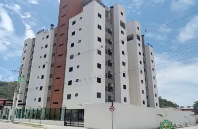 Apartamento novo - 1 quadra da praia martim de sá com vista da serra