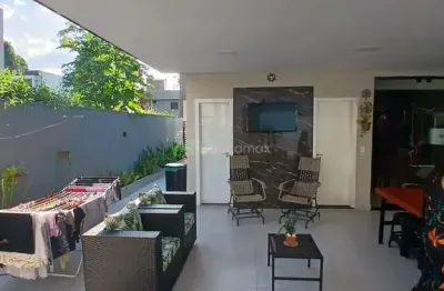 Casa com 3 quartos para alugar na Avenida Frederico Baird, 621, Ponta Negra, Manaus