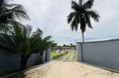 Linda chacara no taruma perfeita para sua familia e amigos desfrutar dos melhores momentos.