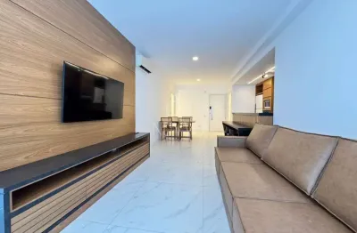 Apartamento com 3 suítes mobiliado para alugar em Jurerê Internacional