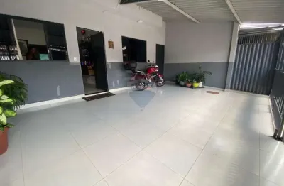 Casa 2 quartos com churrasqueira na qr 311 samamabaia sul