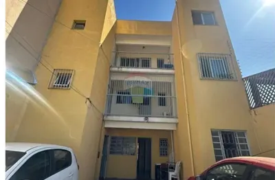 Prédio à venda com 3 apartamentos na qr 209 em samambaia norte