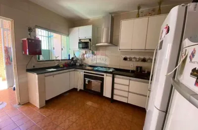 Casa com 6 quartos à venda no Samambaia Sul, Samambaia 