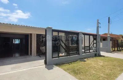 Casa com 4 quartos à venda na avenida rio branco, 571, areias brancas, arroio do sal por r$ 600.000