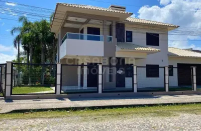 Casa com 4 quartos à venda na rua sete de setembro, 103, centro, arroio do sal por r$ 1.500.000