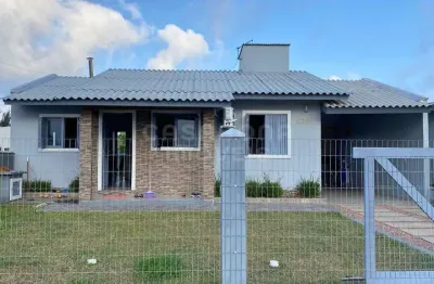 Casa com 3 quartos à venda na rua tainara de oliveira, 4304, balneário alfa, arroio do sal, 95 m2 por r$ 399.000