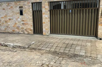 Casa conjunto ponta negra, próximo aos principais pontos turísticos de natal, além de padaria, comerciose igreja 5 minutos da praia dos gringos, , super ventilada com 2 salas 2 ambientes, perfilado, s