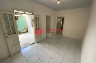 Apartamento térreo 2/4, sendo 1 suíte, para locação – centro de lauro de freitas - *154239