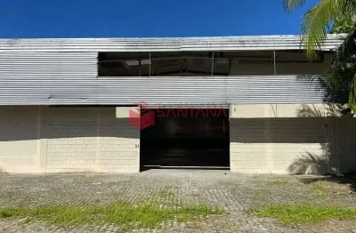 Galpão com escritórios em vilas do atlântico - *85910