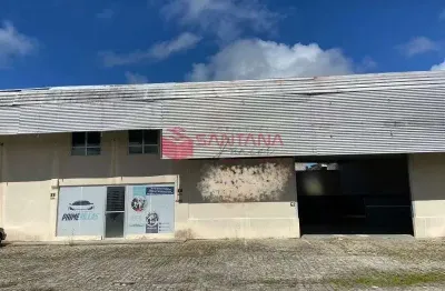 Galpão com amplo estacionamento em vilas do atlântico - *85909