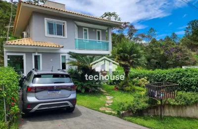 Descubra seu refúgio dos sonhos: casa em condomínio na tijuca com lazer completo e segurança total!
