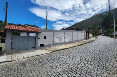 Casa com 4 dormitórios, 240 m² - venda por r$ 1.300.000,00 ou aluguel por r$ 6.685,00/mês - araras - teresópolis/rj