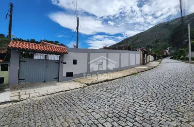 Casa com 4 dormitórios, 240 m² - venda por r$ 1.300.000,00 ou aluguel por r$ 6.685,00/mês - araras - teresópolis/rj