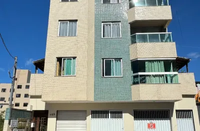 Apartamento com ambientes amplos bem arejados com uma iluminação natural que vale a pena conferir.