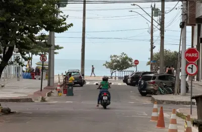 Apartamento com vista para o mar  2 quartos (1 suíte)  ótimo custo-benefício