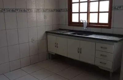 Espetacular Casa à Venda em Campo Limpo Paulista-SP, Jardim Santa Lúcia! 3 quartos, 1 suíte, 2 salas, 3 banheiros, 2 vagas de garagem, 188m². Venha conferir!