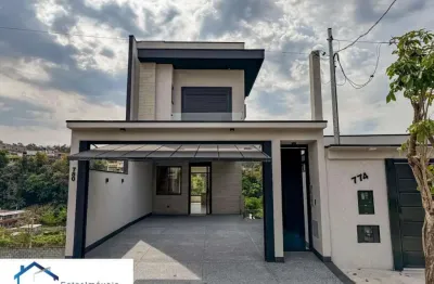 Maravilhosa casa em condomínio à venda em Santana de Parnaíba-SP, no bairro Villas do Jaguari: confira já!