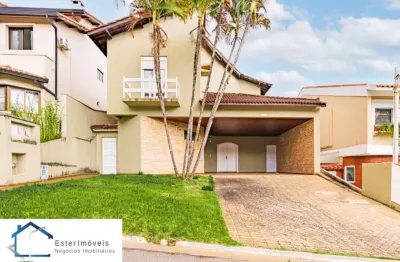 Imperdível casa em condomínio em Alphaville, Santana de Parnaíba-SP: 4 quartos, 2 suítes, 2 salas, 4 banheiros, 4 vagas, 395m²!