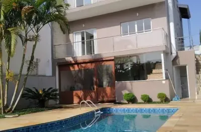 VENDA - Maravilhoso Sobrado - Gertrudes/Jundiaí-SP IPTU 2,800 Anual  Valor R$ 1.160.000,00