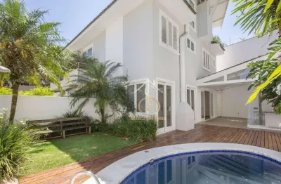 Casa próxima ao palácio do governo e ao parque da fundação maria luiza e oscar americano linda casa em condomínio fechado na melhor localização