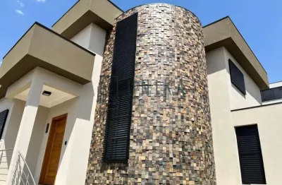 Imperdível oportunidade: casa em condomínio no swiss park, campinas-sp com 3 quartos, 3 suítes, 3 salas, 5 banheiros e 4 vagas de garagem.