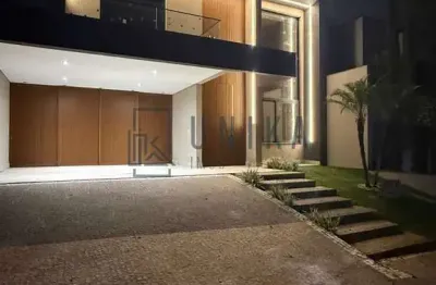 Impecável casa em condomínio à venda em valinhos-sp - 3 quartos, 3 suítes, 3 salas, 5 banheiros, 4 vagas, 267,74m²