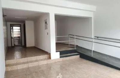 Aluga-se excelente sobrado comercial na av. índico, nº958 jardim do mar -sbc