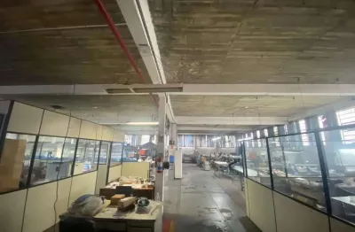 Barracão / Galpão / Depósito à venda na Vila Valparaíso, Santo André 