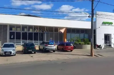 Barracão / Galpão / Depósito com 3 salas para alugar na Rua Policenas Mascarenhas, 355, São Geraldo, Sete Lagoas