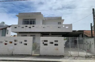 Casa para locação em balneário piçarras, centro, 3 dormitórios, 3 suítes, 4 banheiros, 3 vagas