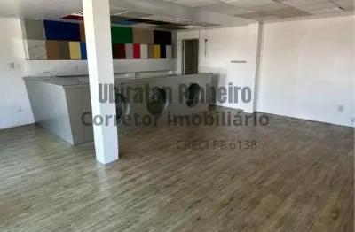 Galpão + ponto comercial disponível para locação no bairro da praça 14