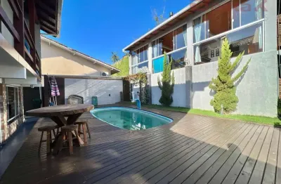 Casa com 3 quartos à venda em Fundos, Biguaçu 