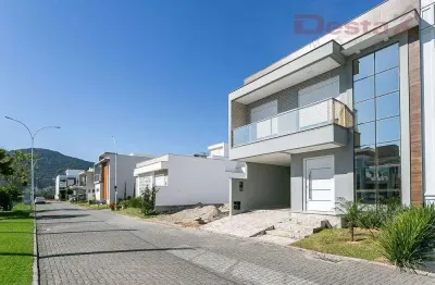 Casa com 3 quartos à venda em Deltaville, Biguaçu 