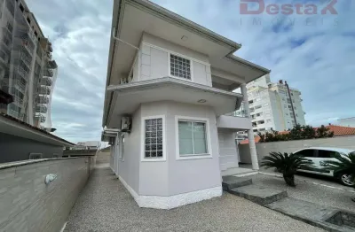 Casa com 3 quartos à venda na Praia João Rosa, Biguaçu 