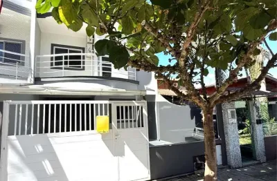 Casa com 4 quartos à venda em Meia Praia, Itapema 
