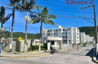 Apartamento com 2 quartos para alugar em Fundos, Biguaçu 