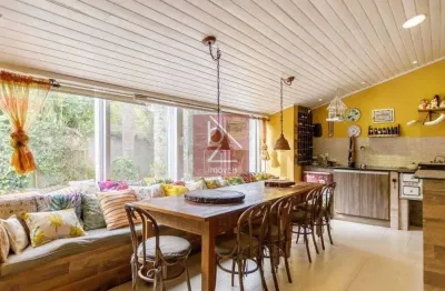 Casa térrea 1.161 m²  terreno e 343m de área priv. R$1.790.000,00