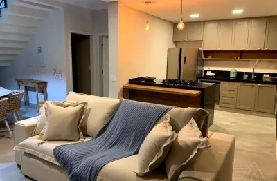 Itapetinga. condomínio fechado. casa nova totalmente mobiliada.