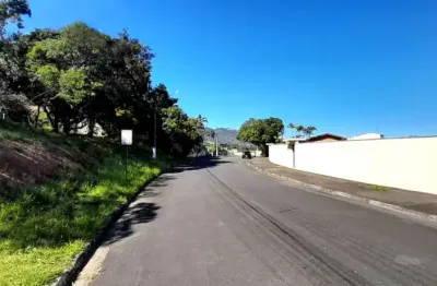 Terreno à venda na Vila Gardênia, Atibaia 