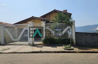 Ótima casa terrea no jardim do lago, atibaia com vista privilegiada, 3 dormitórios rua tranquila