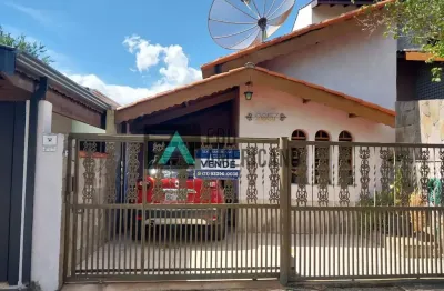 Casa com 3 quartos à venda na Vila Rica, Atibaia 