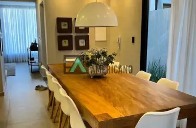 Casa em condomínio fechado , 3 suítes , com planejados