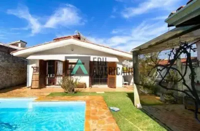 Casa com 3 quartos à venda na Vila Petrópolis, Atibaia 