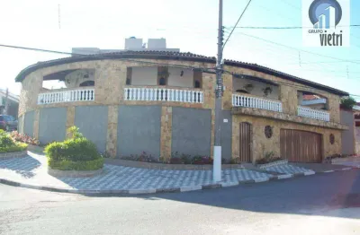 Casa no centro de caieiras  - metragem: área construída = 330,00 m²; área do terreno = 310,00 m²; - localizado a rua bolívia esq