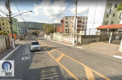 Apartamento à venda reformado, semi-mobiliado com bom gosto! local de fácil acesso com excelente transporte coletivo! financia! bom preço!