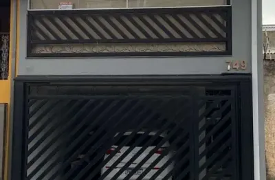 Casa para Venda em Sorocaba, Além Ponte, 2 dormitórios, 1 suíte, 2 banheiros, 1 vaga