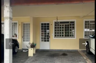 Casa sobrado para locação no condomínio vila dos diamantes jardim regina alice barueri