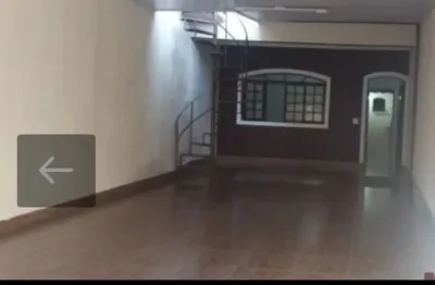 Casa com 3 quartos para alugar na Rua Jacó, Jardim São Pedro, Barueri