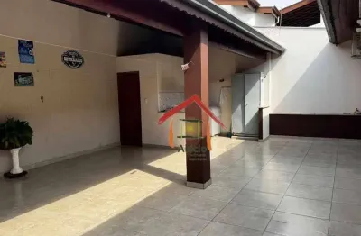 Casa com 3 dormitórios para alugar, 184 m² por R$ 6.509,00/mês - Jardim São Vicente - Jundiaí/SP