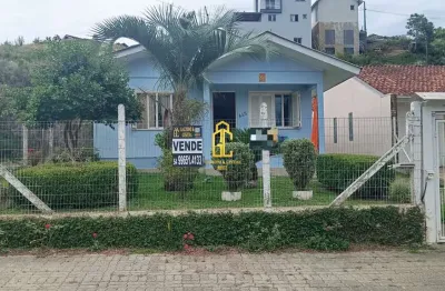 Casa com 3 quartos à venda na Rua Papa João Paulo, Monte Bello, Flores da Cunha